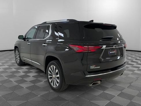 Certified 2023 Chevrolet Traverse Premier FWD image 3
