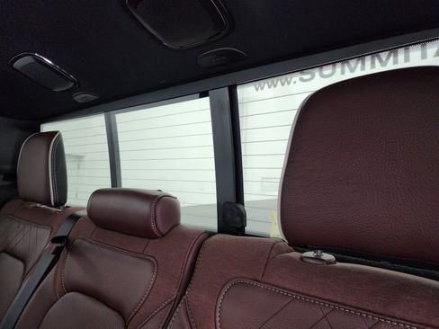 Used 2025 RAM 1500 Limited AWD/4WD image 43