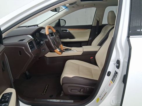 Used 2018 Lexus RX 350L w/ Premium Package image 5