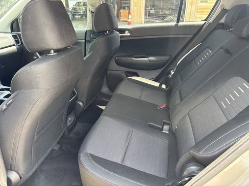 Used 2021 Kia Sportage LX w/ LX Fwd Popular Package image 23