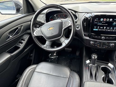 Used 2019 Chevrolet Traverse LT w/ LPO, Blackout Package AWD/4WD image 25