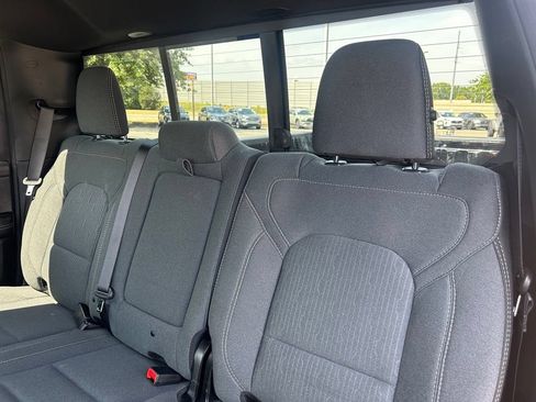 Used 2022 RAM 1500 Big Horn AWD/4WD image 29