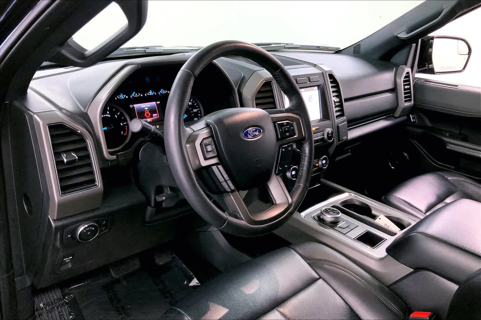 Used 2019 Ford Expedition XLT w/ Equipment Group 201A RWD image 15