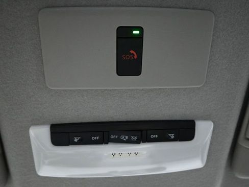 Used 2023 Nissan Kicks SR w/ SR Premium Package image 34