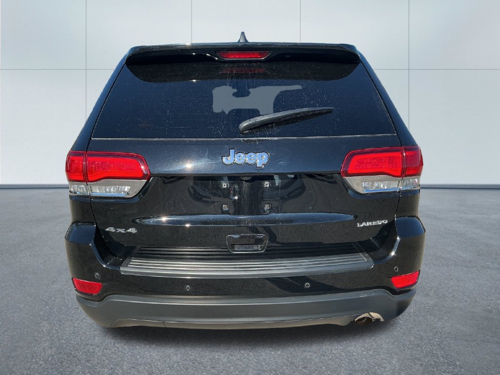 Certified 2022 Jeep Grand Cherokee Laredo E w/ Security & Convenience Group AWD/4WD image 5