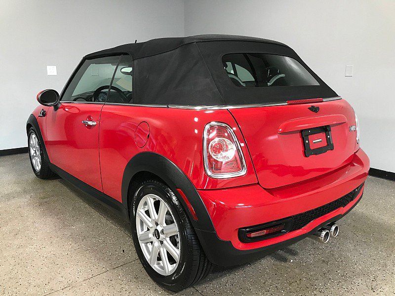 Used 2013 MINI Cooper S w/ Technology Pkg 2 FWD image 10