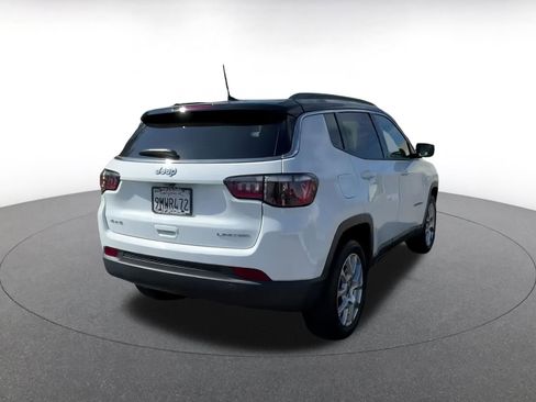 Used 2025 Jeep Compass Limited image 14