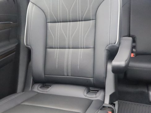 Used 2025 Buick Enclave Avenir w/ Trailering Package, 5000 lbs. AWD/4WD image 13