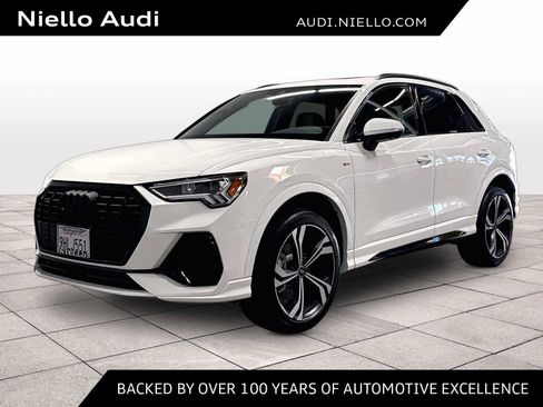 Used 2023 Audi Q3 2.0T Premium Plus w/ Premium Plus Package AWD/4WD image 1