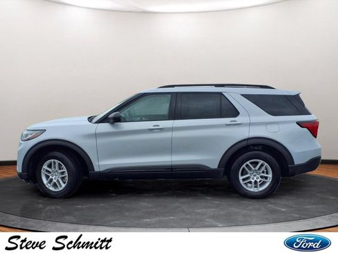 New 2026 Ford Explorer Active AWD/4WD image 2