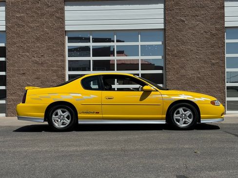 Used 2002 Chevrolet Monte Carlo SS w/ Pace Car Replica Pkg image 3