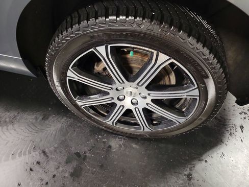 Used 2021 Volvo XC60 T6 Inscription AWD/4WD image 10