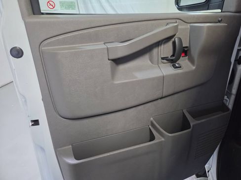 Used 2025 GMC Savana 2500 w/ Driver Convenience Package RWD image 11