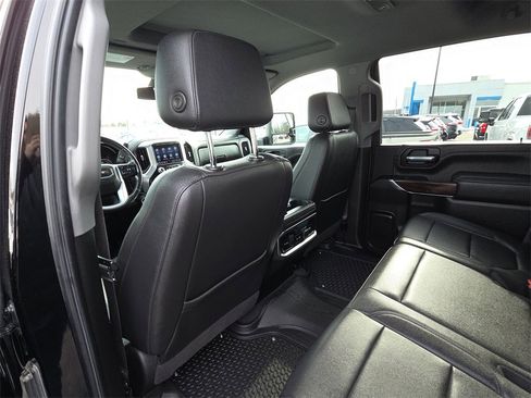 Used 2022 GMC Sierra 2500 SLT w/ SLT Convenience Package image 29