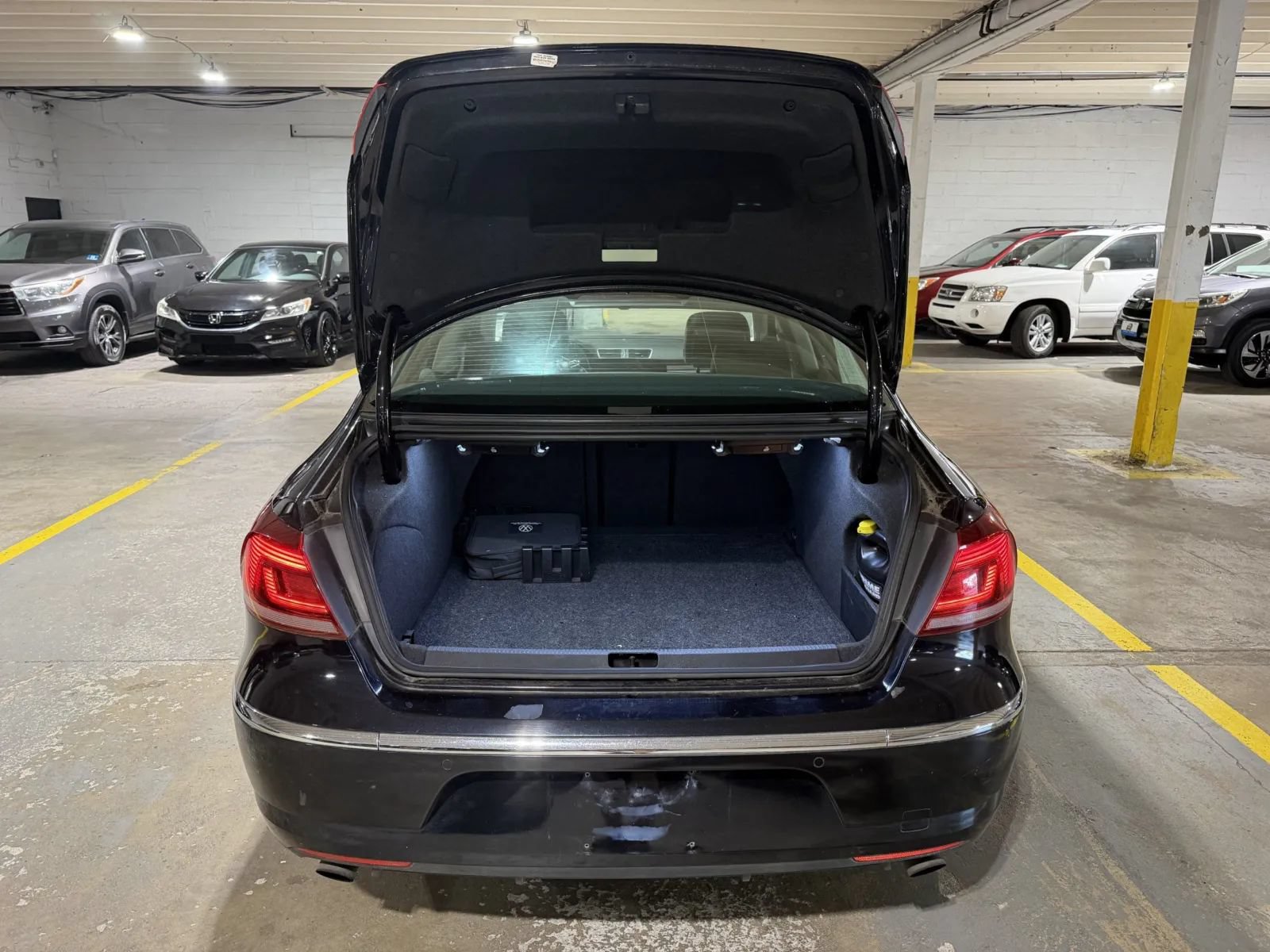 Used 2013 Volkswagen CC Executive AWD/4WD image 7