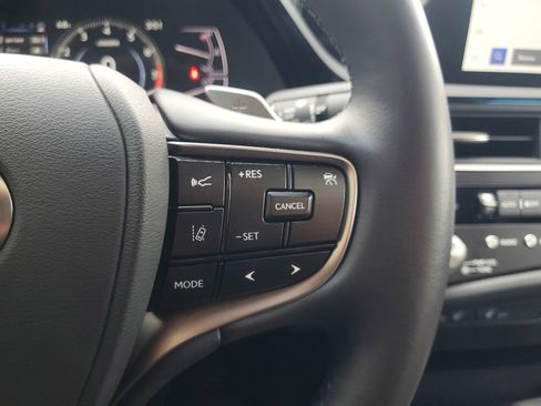 Used 2025 Lexus ES 350 w/ Premium Package image 23