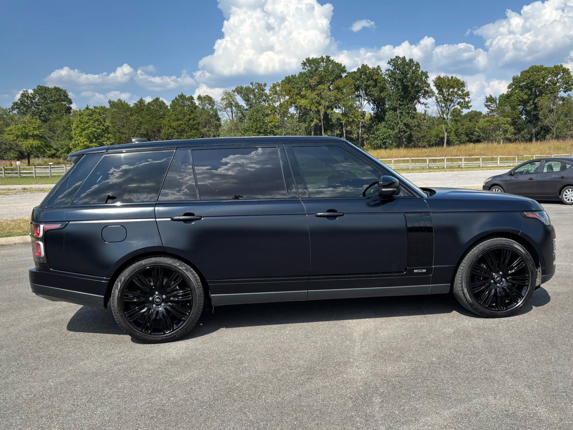 Used 2021 Land Rover Range Rover P525 Westminster Edition LWB AWD/4WD image 8