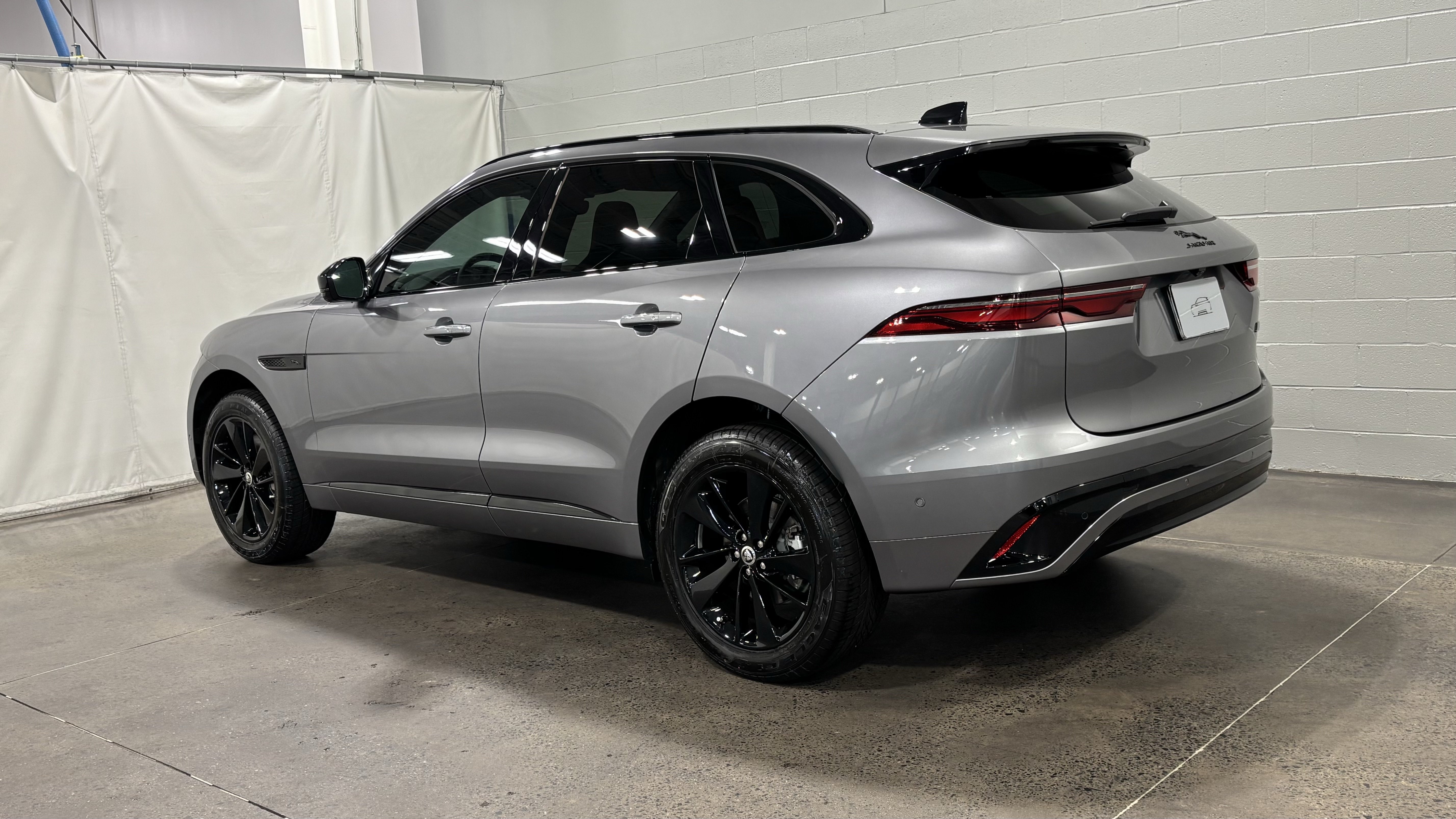 New 2026 Jaguar F-PACE R-Dynamic S AWD/4WD image 12