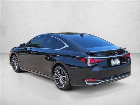 Used 2025 Lexus ES 300h w/ Premium Package FWD image 8