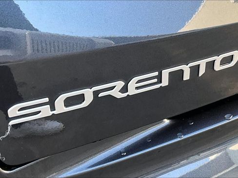 Used 2023 Kia Sorento EX FWD image 30