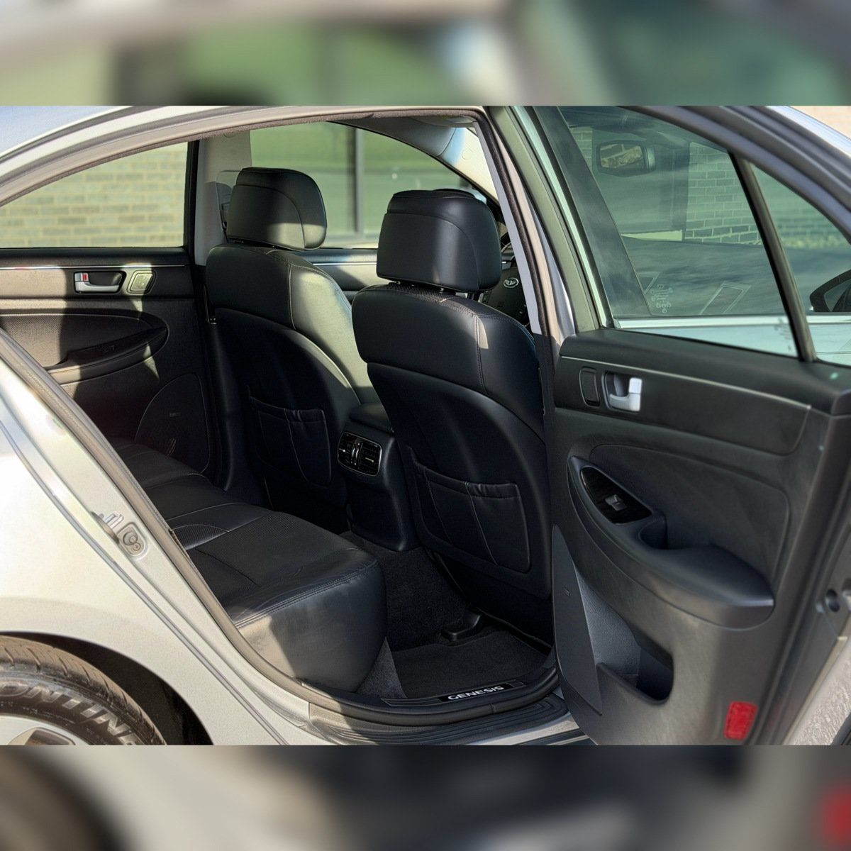 Used 2013 Hyundai Genesis 5.0 R-Spec RWD image 8