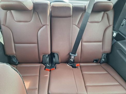 Used 2024 Kia Telluride EX w/ EX Captain's Chair Package image 24