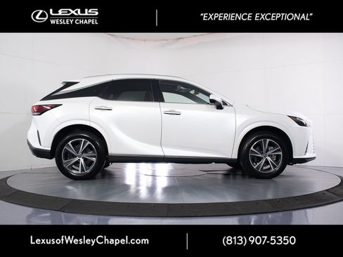 Used 2025 Lexus RX 350 Premium w/ Accessory Package (Z1) FWD image 4
