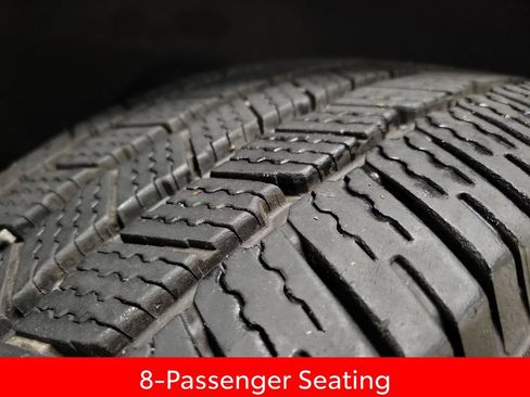 Used 2024 Jeep Wagoneer L Series II w/ Flexible Seating Group AWD/4WD image 11