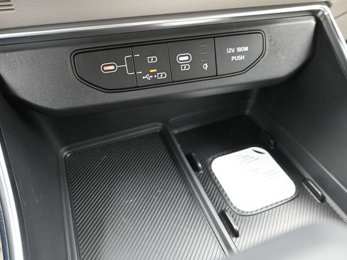New 2026 Kia Carnival EX FWD image 21