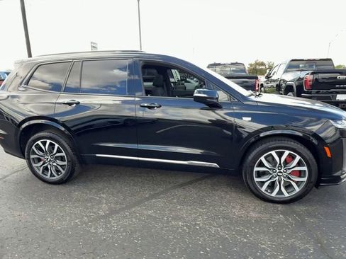 Used 2024 Cadillac XT6 Sport w/ Technology Package AWD/4WD image 9