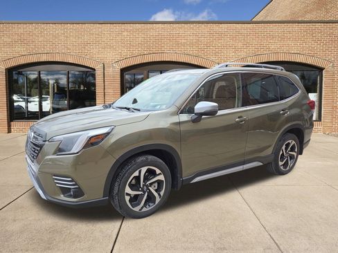Used 2023 Subaru Forester Touring image 8