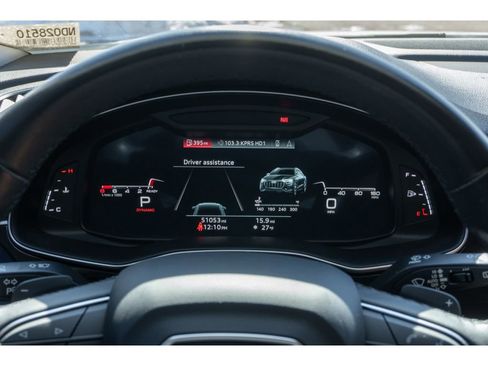 Used 2022 Audi Q8 Premium Plus image 21