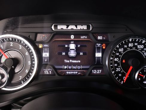 Used 2023 RAM 1500 Laramie AWD/4WD image 4