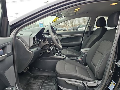 Used 2020 Hyundai Elantra SE w/ Cargo Package (C1) image 13