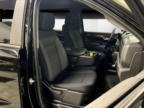 Used 2024 Chevrolet Silverado 1500 LT image 29