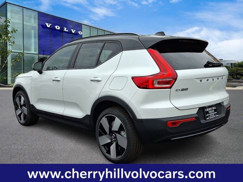 New 2026 Volvo EX40 Plus w/ Climate Package image 3