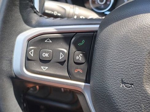 Used 2022 RAM 1500 Big Horn AWD/4WD image 16