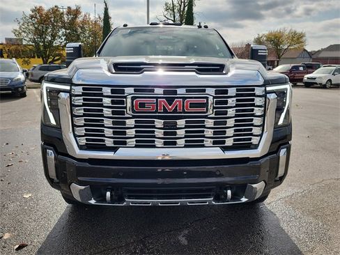 New 2026 GMC Sierra 2500 Denali w/ Denali Reserve Package image 11
