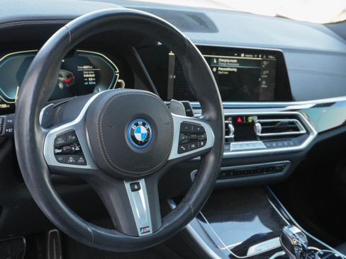 Used 2023 BMW X5 xDrive45e w/ Executive Package image 5