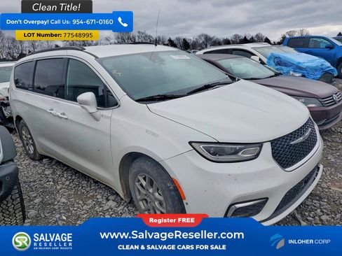 Used 2022 Chrysler Pacifica Touring image 5