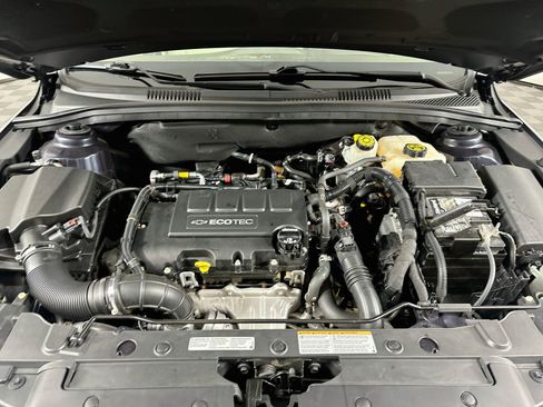 Used 2016 Chevrolet Cruze LTZ w/ Enhanced Safety Package FWD image 32