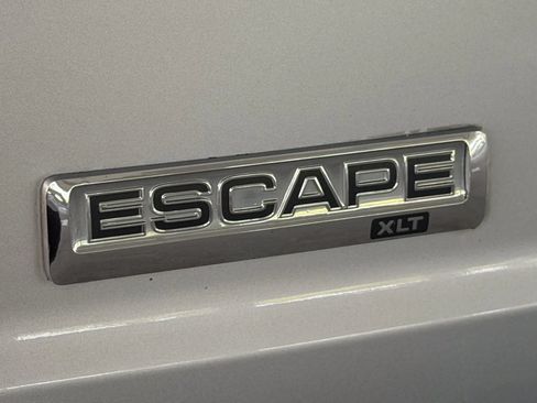 Used 2012 Ford Escape XLT FWD image 13