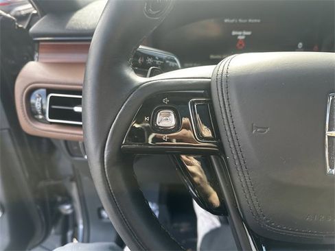 Certified 2023 Lincoln Aviator Reserve w/ Equipment Group 201A image 28