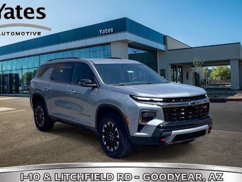 Used 2026 Chevrolet Traverse Z71 w/ LPO, Floor Liner Package AWD/4WD image 1
