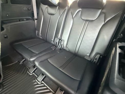 Used 2025 Kia Sorento SX image 11