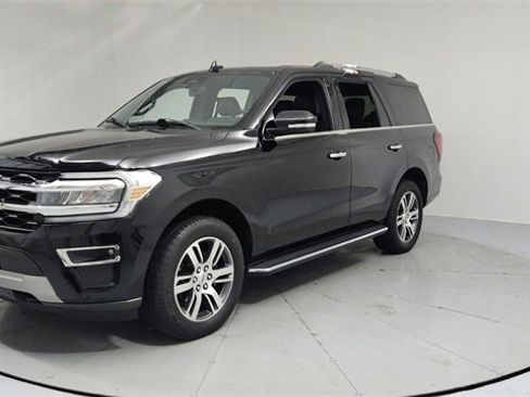 Used 2022 Ford Expedition Limited image 1