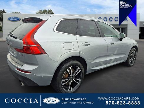 Used 2018 Volvo XC60 T5 Momentum w/ Vision Package AWD/4WD image 4