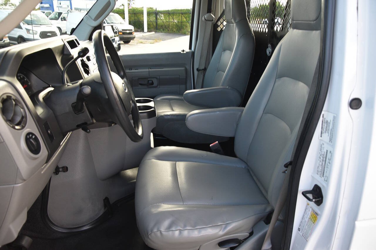 Used 2013 Ford E-150 and Econoline 150 w/ Commercial Cargo Van Pkg RWD image 9