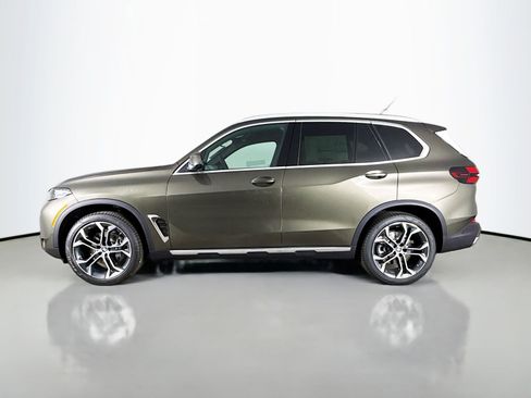 New 2026 BMW X5 sDrive40i w/ Climate Comfort Package image 4