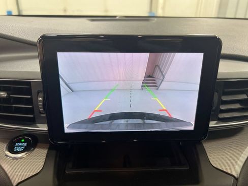 Used 2020 Ford Explorer XLT w/ Equipment Group 202A AWD/4WD image 16